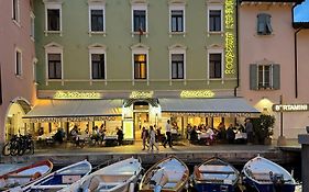 Hotel Benaco